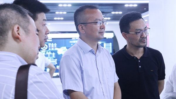 杭州市科技局局長趙喜凱一行蒞臨猫咪官网APP考察調研2 杭州市科技局局長趙喜凱一行蒞臨猫咪官网APP考察調研2